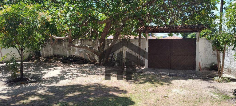 Casa com 4 Quartos para Alugar, 263 m² em Praia De Catuama - Goiana