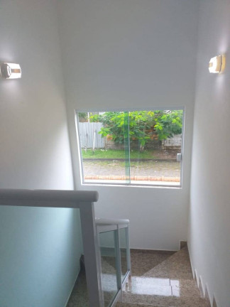 Imagem Sobrado com 2 Quartos à Venda, 130 m² em Jardim Veneza - Peruíbe