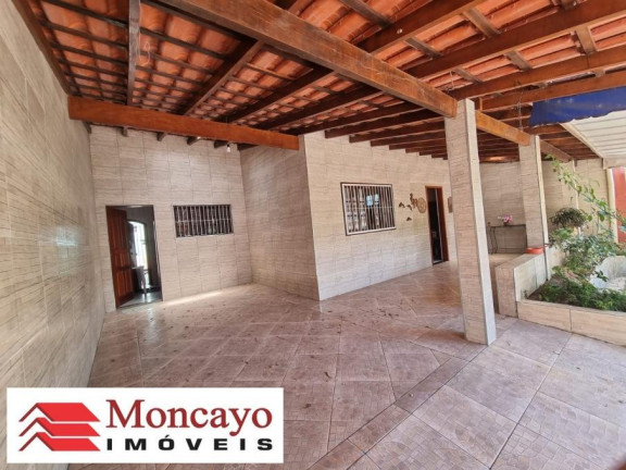 Casa com 3 Quartos à Venda, 430 m² em Balneário Forest - Caraguatatuba