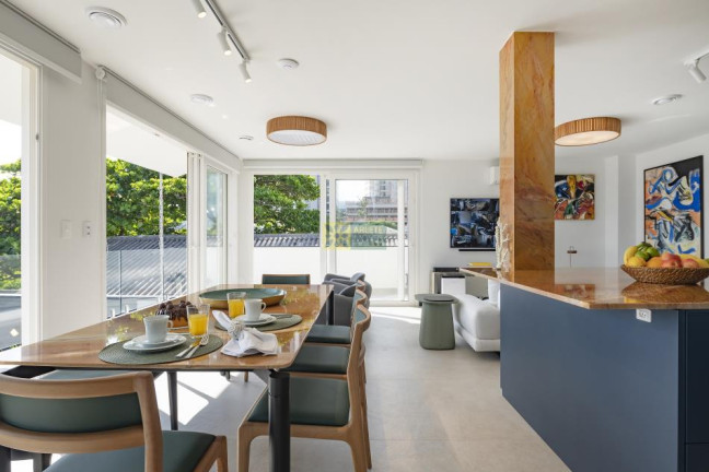 Imagem Casa com 3 Quartos para Alugar ou Temporada, 180 m² em Balneário Perequê - Porto Belo