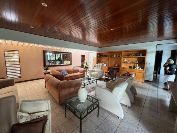 Casa com 4 Quartos à Venda, 1.702 m² em Manaíra - João Pessoa