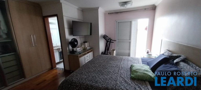 Imagem Sobrado com 4 Quartos à Venda, 250 m² em Vila Valparaíso - Santo André Imagem Sobrado com 4 Quartos à Venda, 250 m² em Vila Valparaíso - Santo André