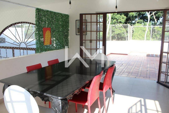 Imagem Sobrado com 3 Quartos à Venda, 405 m² em Tanque - Atibaia Imagem Sobrado com 3 Quartos à Venda, 405 m² em Tanque - Atibaia
