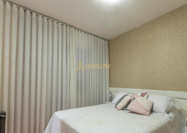 Imagem Imóvel com 4 Quartos à Venda, 134 m² em Vila Da Serra - Nova Lima Imagem Imóvel com 4 Quartos à Venda, 134 m² em Vila Da Serra - Nova Lima