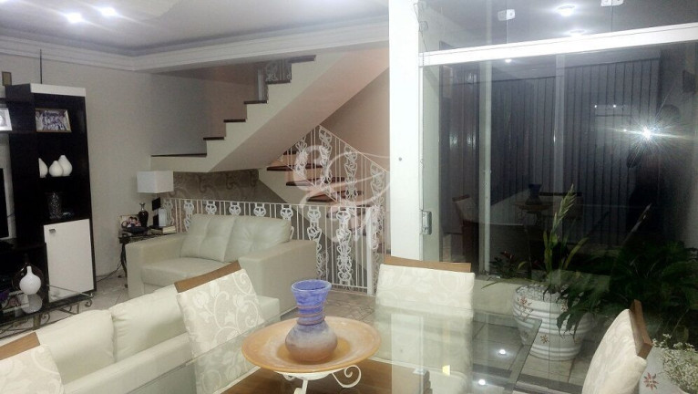 Imagem Casa com 4 Quartos à Venda, 267 m² em Vila Galvão - Jundiaí Imagem Casa com 4 Quartos à Venda, 267 m² em Vila Galvão - Jundiaí