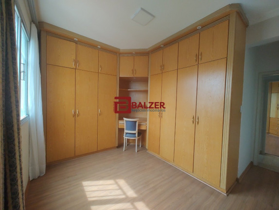 Imagem Apartamento com 3 Quartos à Venda, 190 m² em Centro - Florianópolis