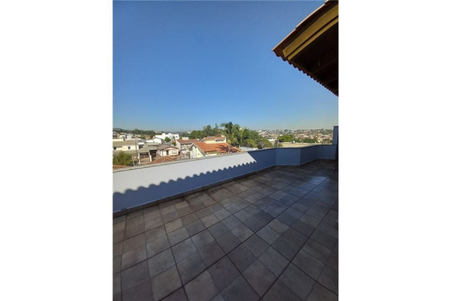 Imagem Imóvel com 3 Quartos à Venda, em Jardim Itu - Porto Alegre Imagem Imóvel com 3 Quartos à Venda, em Jardim Itu - Porto Alegre