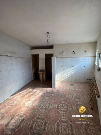 Galpão à Venda, 904 m² em Terra Preta - Mairiporã