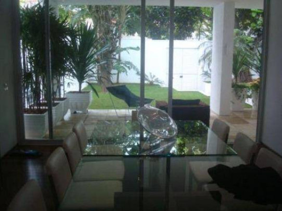 Imagem Casa com 4 Quartos à Venda, 850 m² em Jardim América - São Paulo