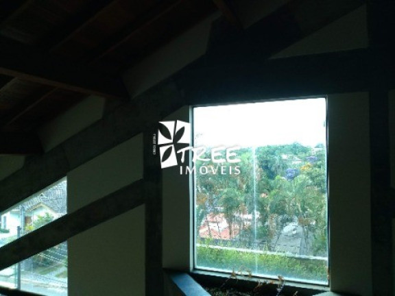 Imagem Casa com 3 Quartos à Venda, 400 m² em Arujázinho Iv - Arujá Imagem Casa com 3 Quartos à Venda, 400 m² em Arujázinho Iv - Arujá