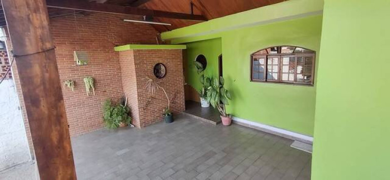 Casa com 3 Quartos à Venda, 350 m² em Vila Yolanda - Osasco