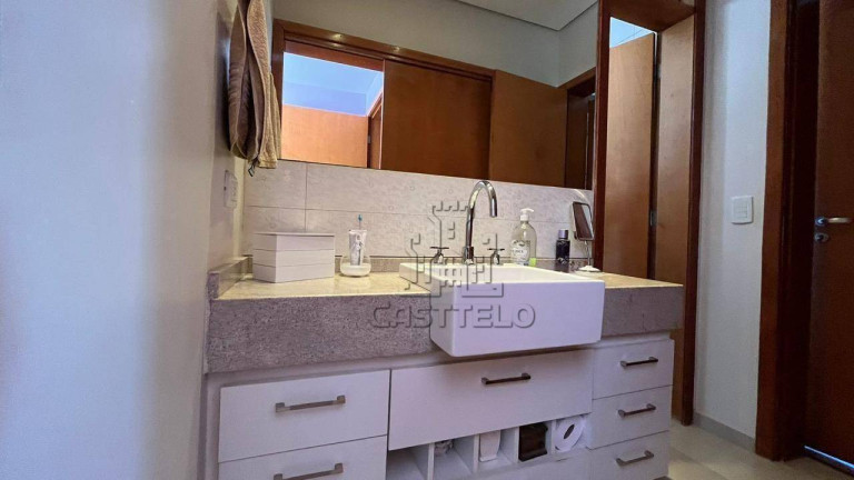 Imagem Casa com 4 Quartos à Venda, 265 m² em Aragarça - Londrina