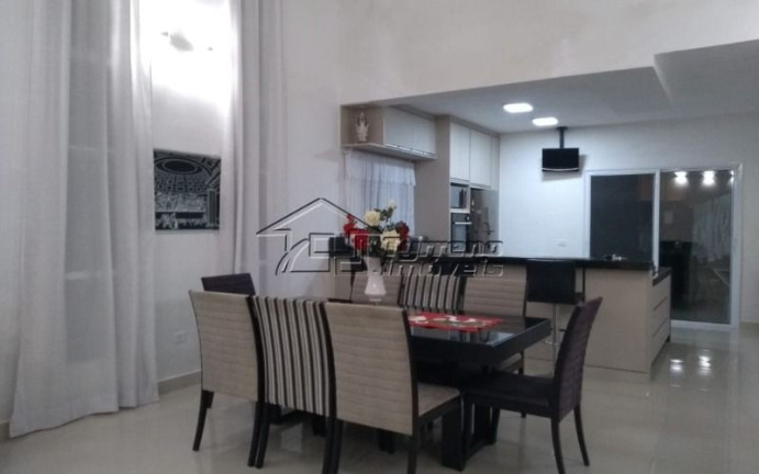 Imagem Casa de Condomínio com 2 Quartos à Venda, 150 m² em Bairro Do Grama - Caçapava Imagem Casa de Condomínio com 2 Quartos à Venda, 150 m² em Bairro Do Grama - Caçapava