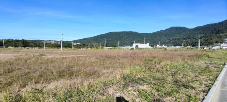 Imagem Terreno à Venda, 450 m² em Vargem Grande - Florianópolis Imagem Terreno à Venda, 450 m² em Vargem Grande - Florianópolis