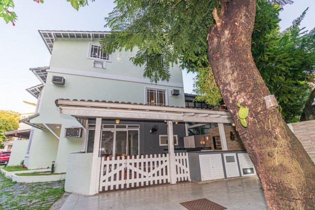 Imagem Casa com 5 Quartos à Venda, em Barra Da Tijuca - Rio De Janeiro Imagem Casa com 5 Quartos à Venda, em Barra Da Tijuca - Rio De Janeiro