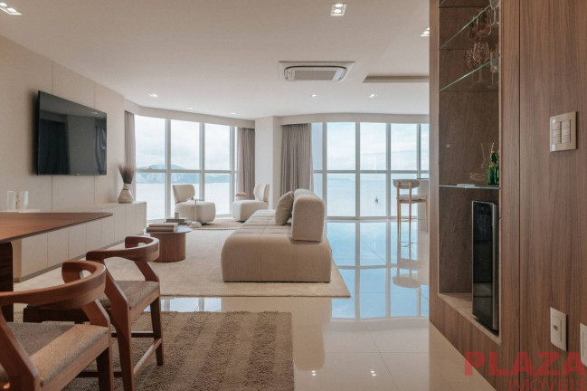 Imagem Apartamento com 4 Quartos à Venda, 237 m² em Centro - Balneário Camboriú