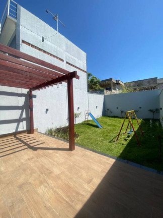 Imagem Casa com 3 Quartos à Venda, 163 m² em Parque Das Flores - Goiânia Imagem Casa com 3 Quartos à Venda, 163 m² em Parque Das Flores - Goiânia
