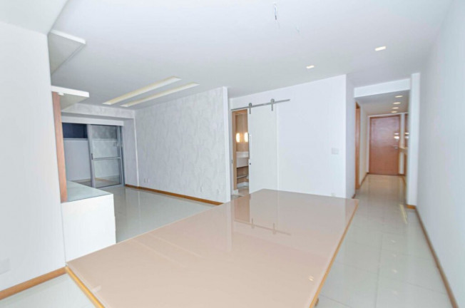 Imagem Imóvel com 3 Quartos à Venda, 143 m² em Botafogo - Rio De Janeiro Imagem Imóvel com 3 Quartos à Venda, 143 m² em Botafogo - Rio De Janeiro