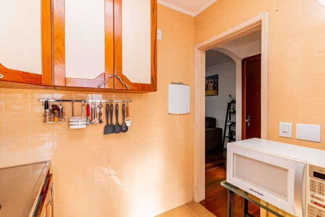 Imagem Imóvel com 3 Quartos à Venda, 74 m² em Cristal - Porto Alegre Imagem Imóvel com 3 Quartos à Venda, 74 m² em Cristal - Porto Alegre