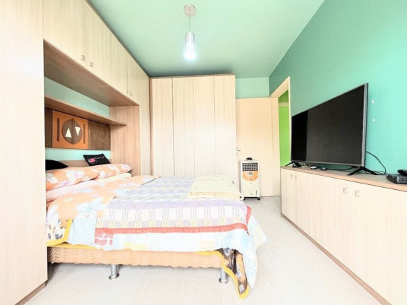 Imagem Imóvel com 2 Quartos à Venda, 63 m² em Cavalhada - Porto Alegre