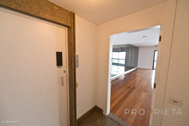 Imagem Apartamento com 4 Quartos à Venda, 319 m² em Lagoa - Rio De Janeiro Imagem Apartamento com 4 Quartos à Venda, 319 m² em Lagoa - Rio De Janeiro