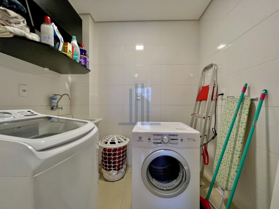 Imagem Apartamento com 3 Quartos à Venda, 130 m² em Nossa Senhora De Lourdes - Santa Maria Imagem Apartamento com 3 Quartos à Venda, 130 m² em Nossa Senhora De Lourdes - Santa Maria