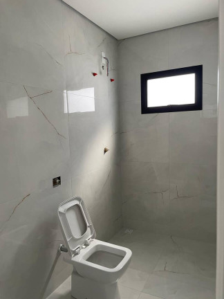 Imagem Casa com 3 Quartos à Venda, em Centro - Barra Velha Imagem Casa com 3 Quartos à Venda, em Centro - Barra Velha