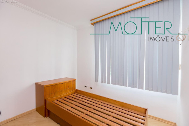 Imagem Casa com 3 Quartos à Venda, 159 m² em Novo Mundo - Curitiba Imagem Casa com 3 Quartos à Venda, 159 m² em Novo Mundo - Curitiba