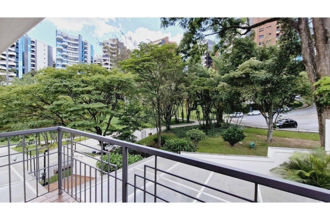 Imagem Casa com 4 Quartos à Venda, 329 m² em Jardim Vitória Régia - São Paulo Imagem Casa com 4 Quartos à Venda, 329 m² em Jardim Vitória Régia - São Paulo