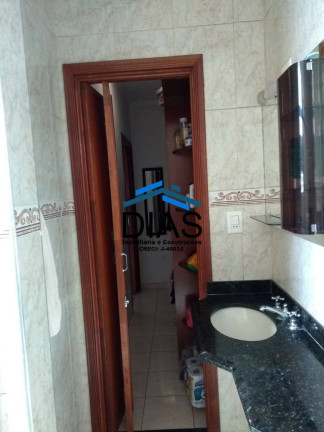 Imagem Casa com 3 Quartos à Venda, 210 m² em Centro - Araraquara Imagem Casa com 3 Quartos à Venda, 210 m² em Centro - Araraquara