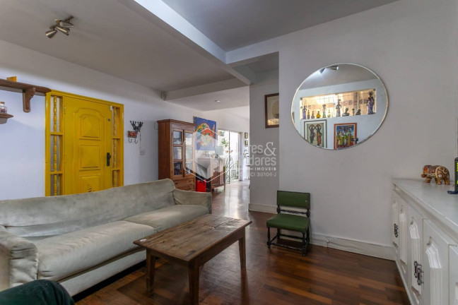 Imagem Sobrado com 3 Quartos à Venda, 179 m² em Campo Belo - São Paulo
