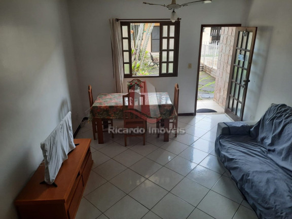 Imagem Casa de Condomínio com 2 Quartos à Venda, 111 m²