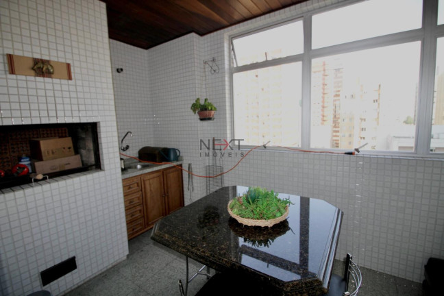Imagem Apartamento com 4 Quartos à Venda, 250 m² em Bigorrilho - Curitiba