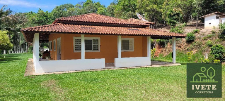 Imagem Chácara com 3 Quartos à Venda, 220 m² em Centro - Serra Negra