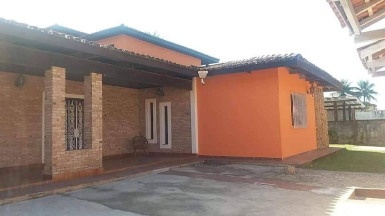 Imagem Casa com 5 Quartos à Venda, 300 m² em Praia Da Maranduba - Ubatuba Imagem Casa com 5 Quartos à Venda, 300 m² em Praia Da Maranduba - Ubatuba