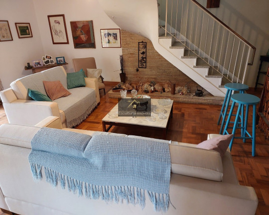 Imagem Casa com 5 Quartos à Venda, 262 m² em Caxingui - São Paulo