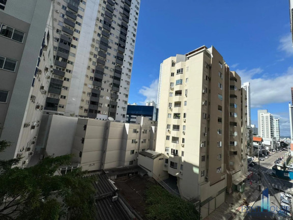 Imagem Apartamento com 3 Quartos à Venda, 210 m² em Centro - Balneário Camboriú