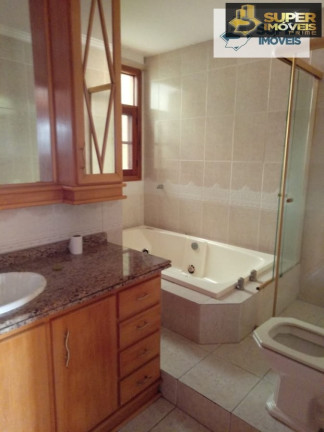 Imagem Casa com 3 Quartos à Venda, 169 m² em Centro - Pelotas Imagem Casa com 3 Quartos à Venda, 169 m² em Centro - Pelotas