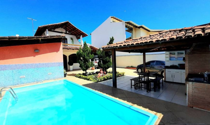 Casa com 4 Quartos à Venda, 258 m² em Mata Da Praia - Vitória