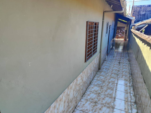 Casa com 2 Quartos à Venda,  em Maracanã - Praia Grande