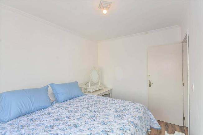 Imagem Apartamento com 3 Quartos à Venda, 70 m² em Capão Raso - Curitiba Imagem Apartamento com 3 Quartos à Venda, 70 m² em Capão Raso - Curitiba