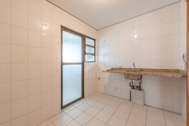 Imagem Apartamento com 2 Quartos à Venda, 80 m² em Rio Branco - Porto Alegre Imagem Apartamento com 2 Quartos à Venda, 80 m² em Rio Branco - Porto Alegre