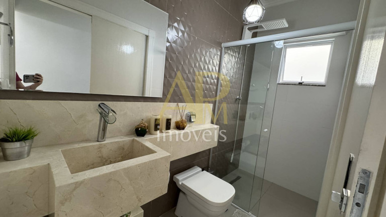 Imagem Casa com 4 Quartos à Venda, 286 m² em Praia João Rosa - Biguaçu Imagem Casa com 4 Quartos à Venda, 286 m² em Praia João Rosa - Biguaçu
