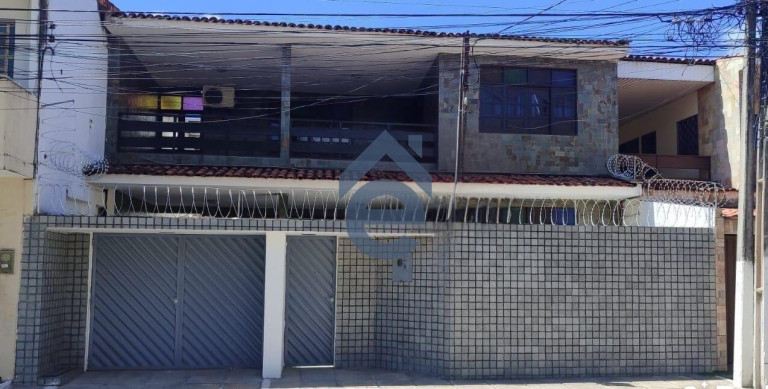 Casa com 4 Quartos à Venda, 240 m² em Jatiúca - Maceió