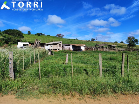 Imagem Imóvel com 6 Quartos à Venda, 500 m² em Centro - Angatuba Imagem Imóvel com 6 Quartos à Venda, 500 m² em Centro - Angatuba