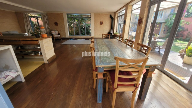 Imagem Casa com 9 Quartos à Venda ou Locação, 650 m² em Jardim Cordeiro - São Paulo