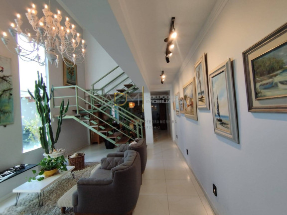 Imagem Casa com 3 Quartos à Venda, 270 m² em Centro - Botucatu