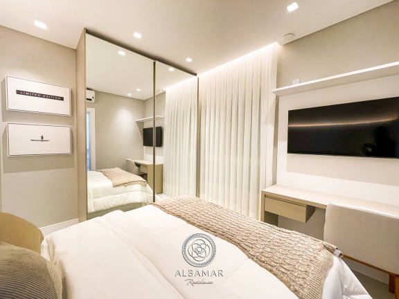 Imagem Apartamento com 4 Quartos à Venda, 254 m² em Meia Praia - Itapema