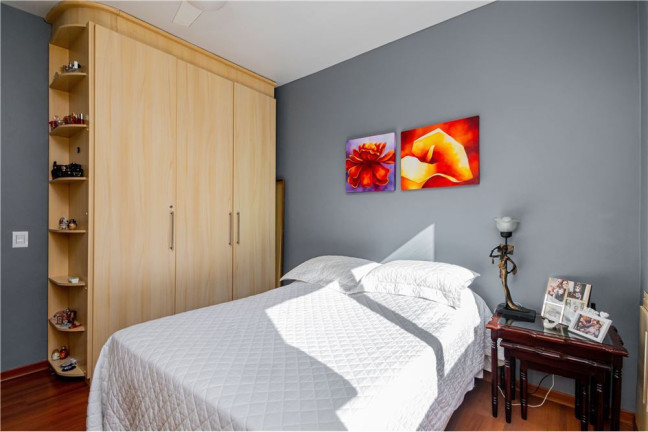 Imagem Imóvel com 2 Quartos à Venda, em Rio Branco - Porto Alegre Imagem Imóvel com 2 Quartos à Venda, em Rio Branco - Porto Alegre