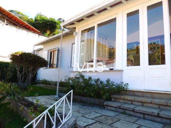 Casa com 4 Quartos à Venda, 375 m² em Golfe - Teresópolis